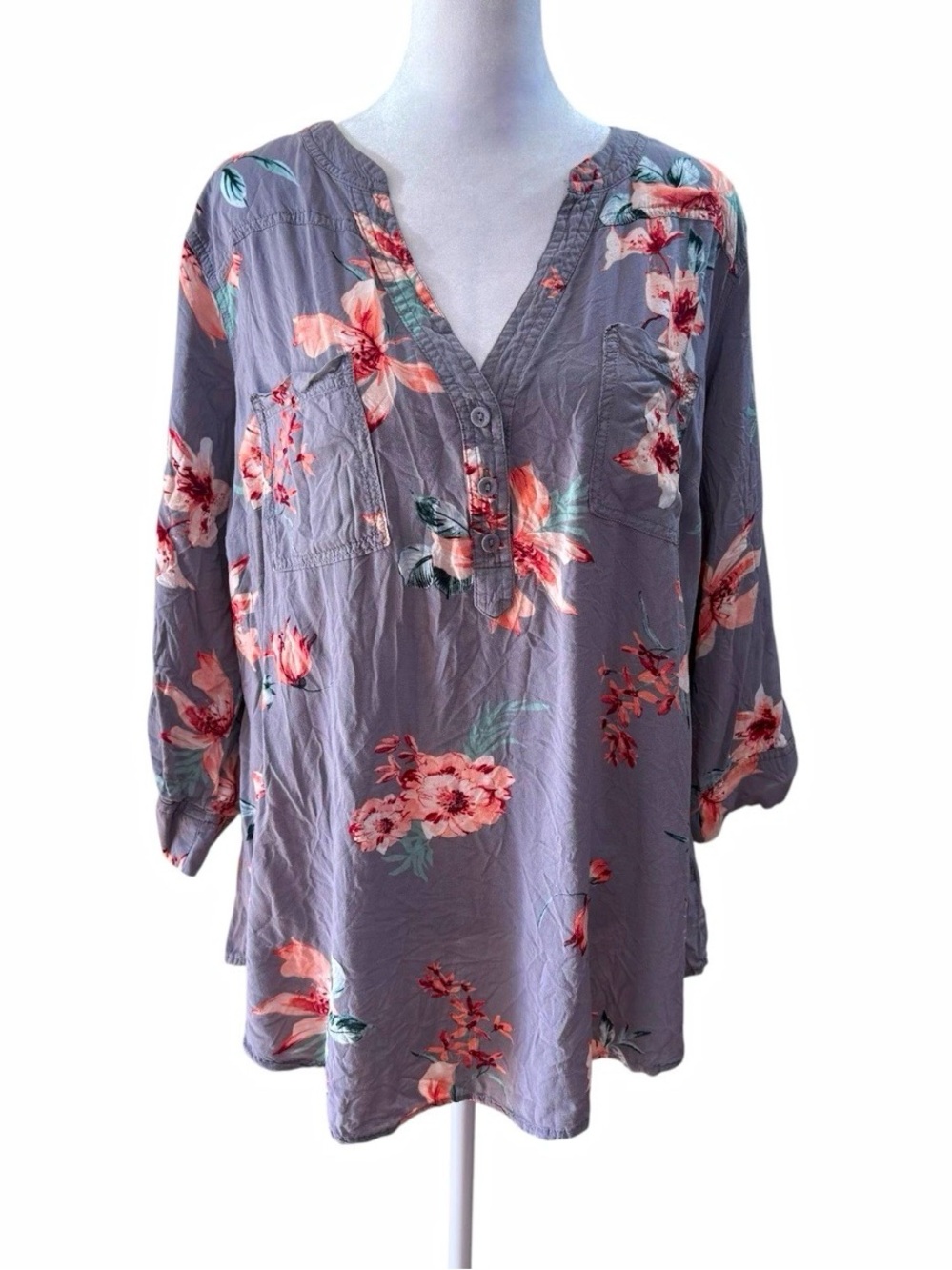 Womens Torrid Harper Floral Gray/Pink V-Neck Roll Tab Blouse Pockets Sz 3